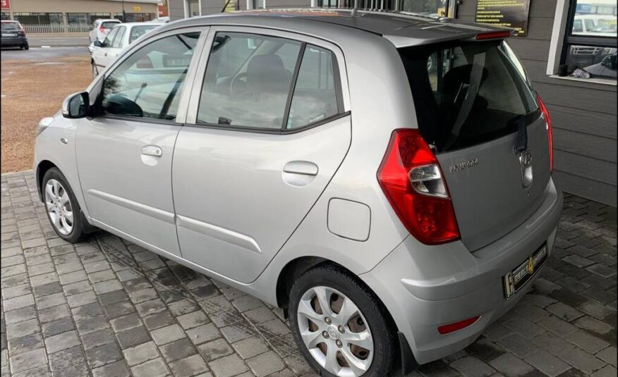 2013 HYUNDAI i10 1.1 GLS/MOTION
