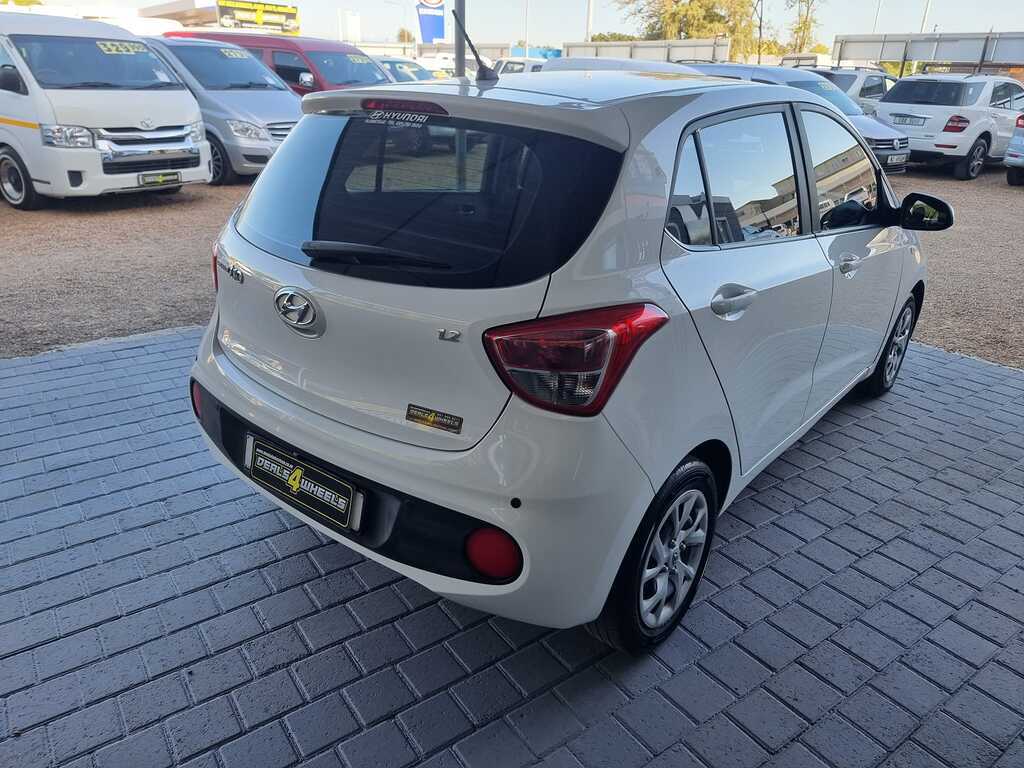 2017 HYUNDAI GRAND i10 1.25 MOTION