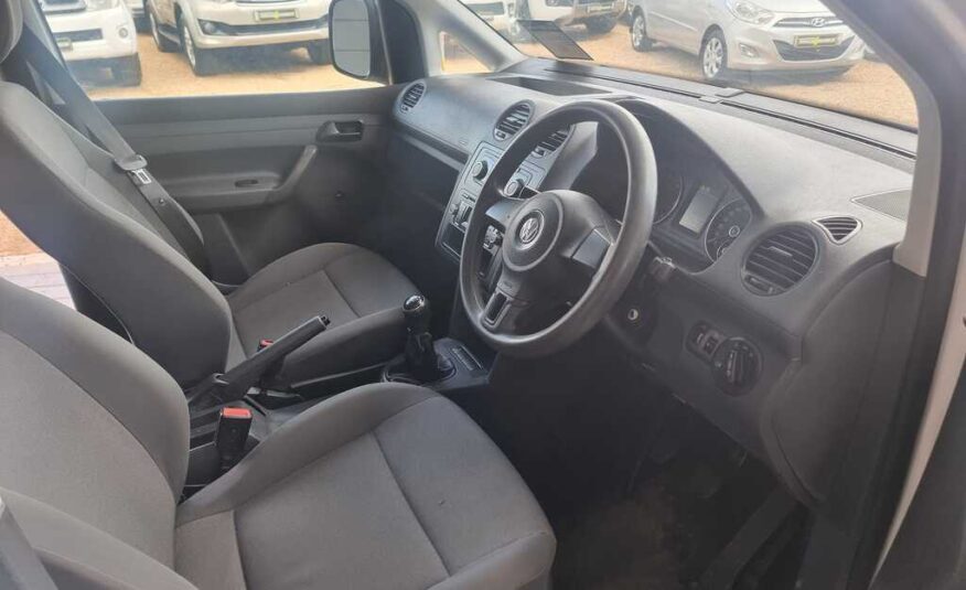 2014 VOLKSWAGEN CADDY MAXI 2.0TDi (81KW) CREWBUS P/V