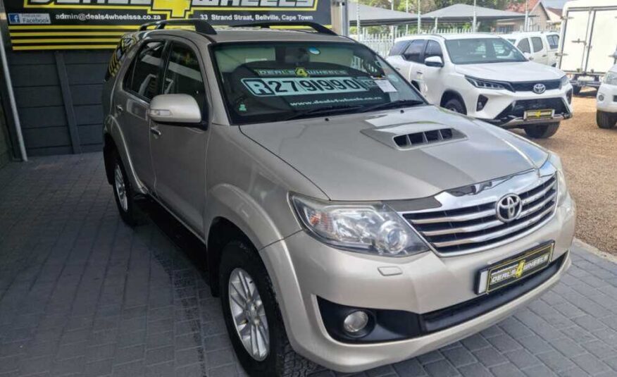 2013 TOYOTA FORTUNER 3.0D-4D R/B