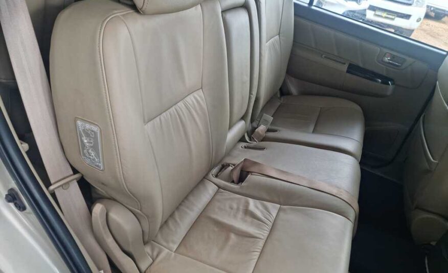 2013 TOYOTA FORTUNER 3.0D-4D R/B