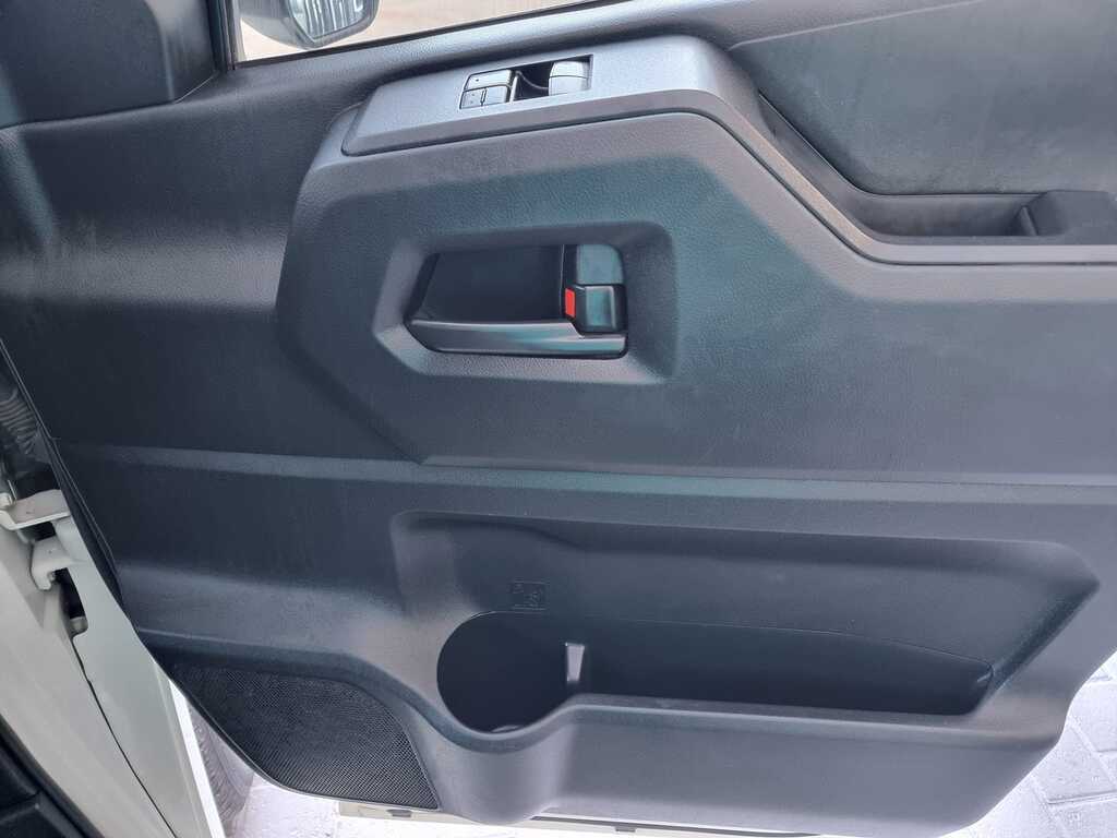 2021 TOYOTA QUANTUM 2.8 LWB F/C P/V