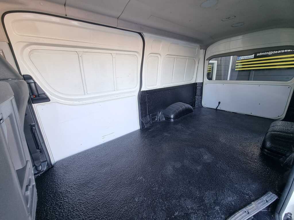2021 TOYOTA QUANTUM 2.8 LWB F/C P/V