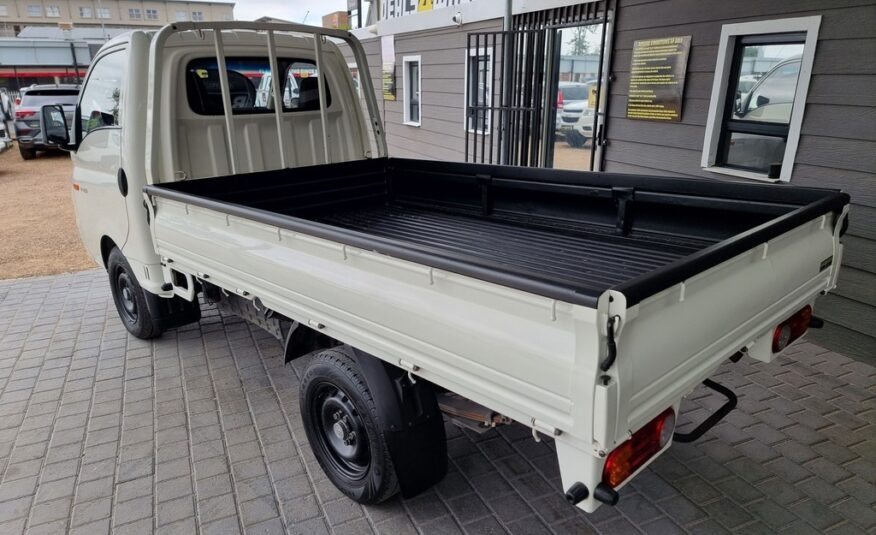 2014 HYUNDAI H100 2.6D F/C D/S