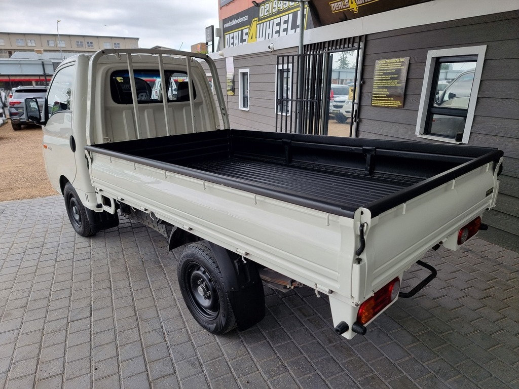 2014 HYUNDAI H100 2.6D F/C D/S