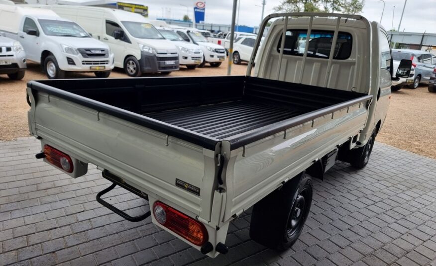 2014 HYUNDAI H100 2.6D F/C D/S