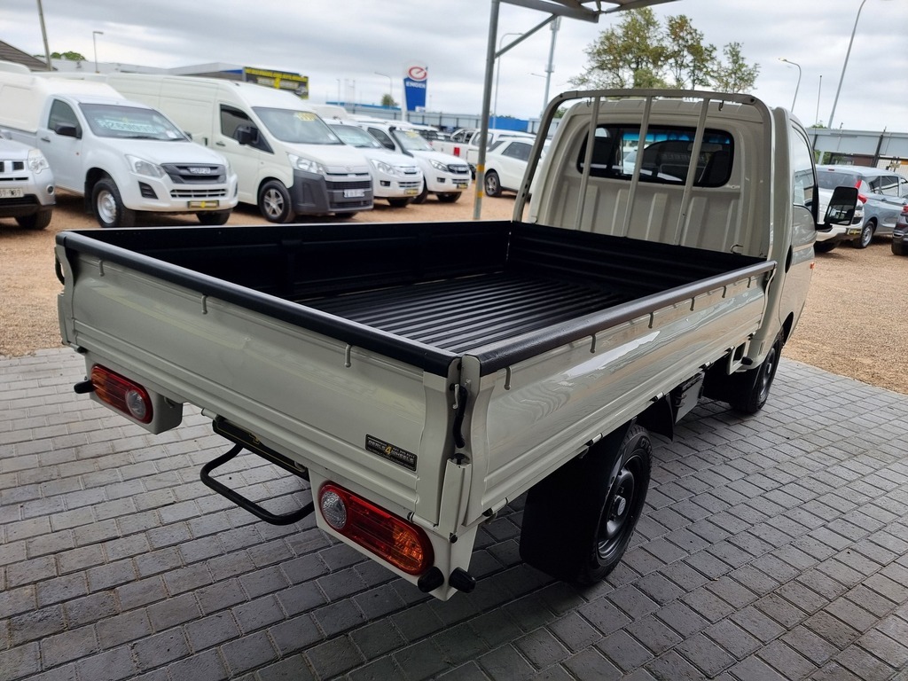 2014 HYUNDAI H100 2.6D F/C D/S