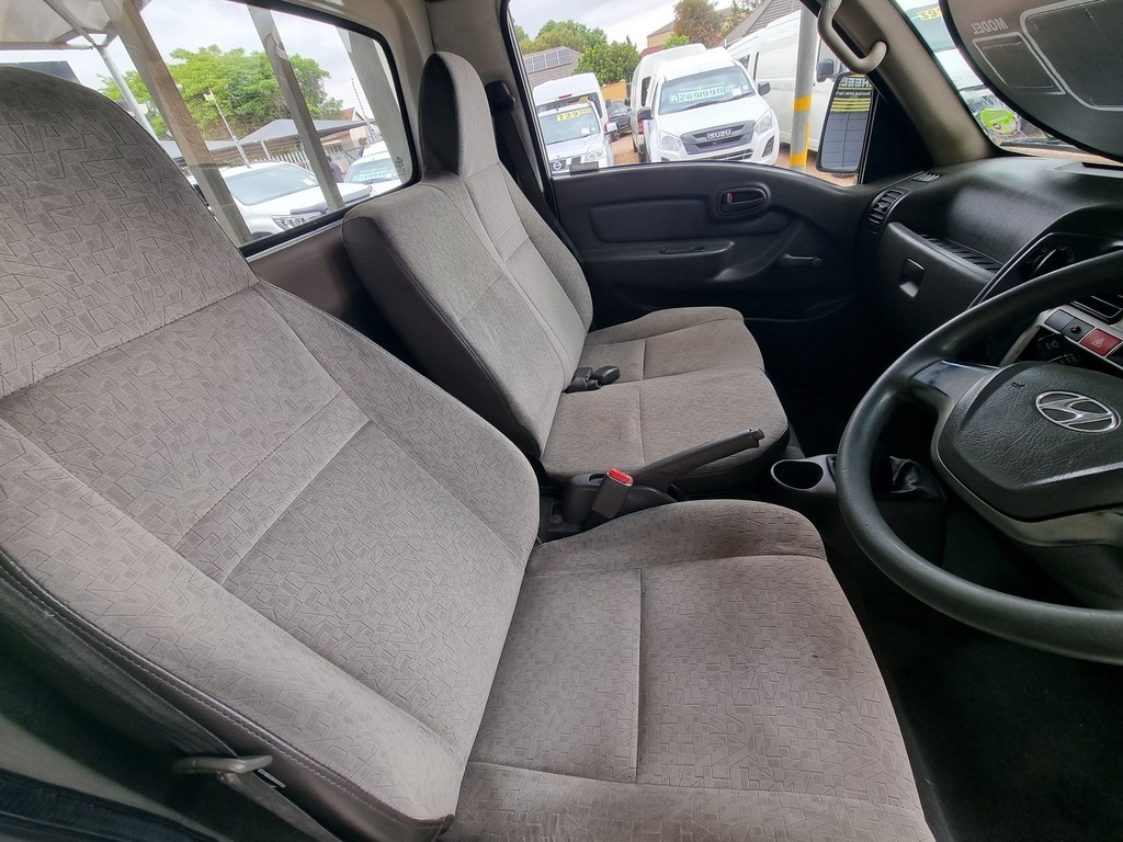 2014 HYUNDAI H100 2.6D F/C D/S