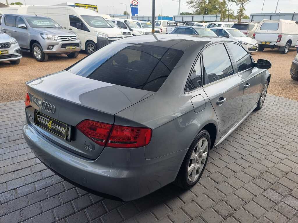 2011 AUDI A4 1.8T AMBITION (B8)