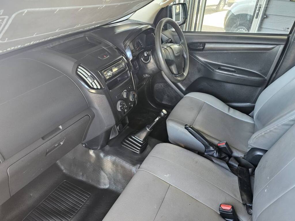2016 ISUZU KB 250D LEED FLEETSIDE P/U S/C
