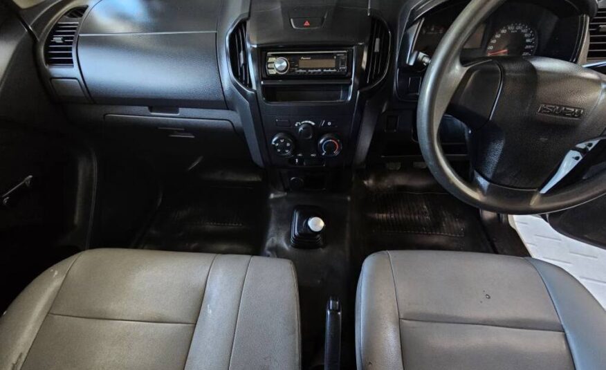 2016 ISUZU KB 250D LEED FLEETSIDE P/U S/C