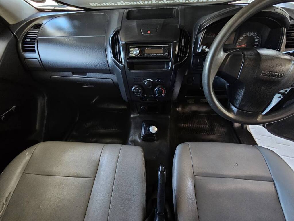 2016 ISUZU KB 250D LEED FLEETSIDE P/U S/C