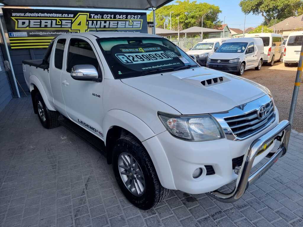 2015 TOYOTA HILUX 3.0D-4D LEGEND 45 XTRA CAB P/U