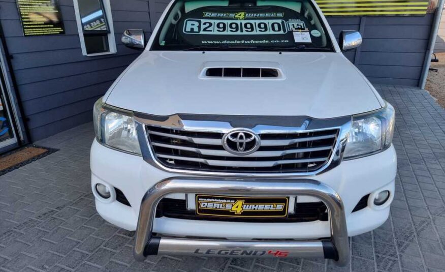 2015 TOYOTA HILUX 3.0D-4D LEGEND 45 XTRA CAB P/U
