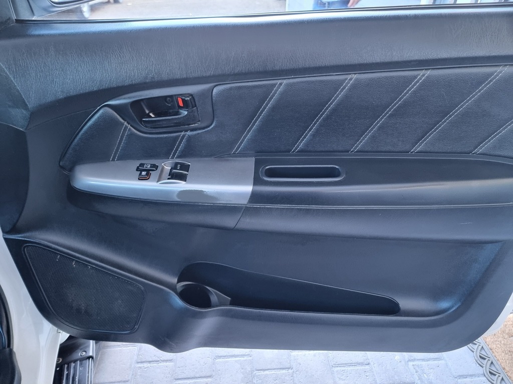 2015 TOYOTA HILUX 3.0D-4D LEGEND 45 XTRA CAB P/U
