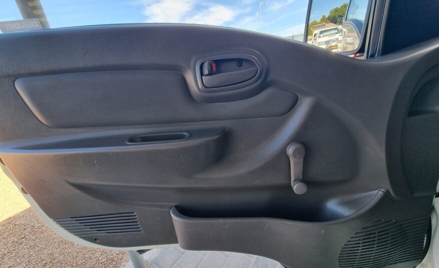 2013 HYUNDAI H100 2.6D F/C D/S