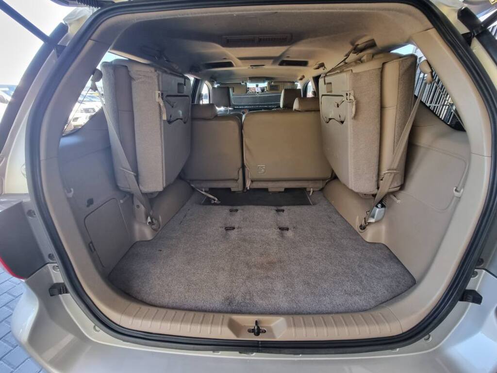 2010 TOYOTA FORTUNER 3.0D-4D R/B 4X4