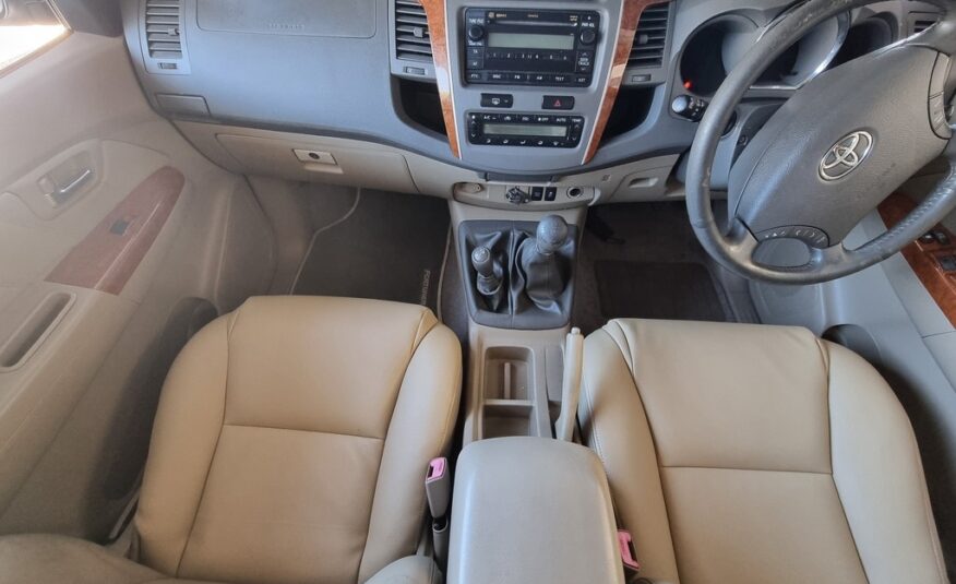 2010 TOYOTA FORTUNER 3.0D-4D R/B 4X4