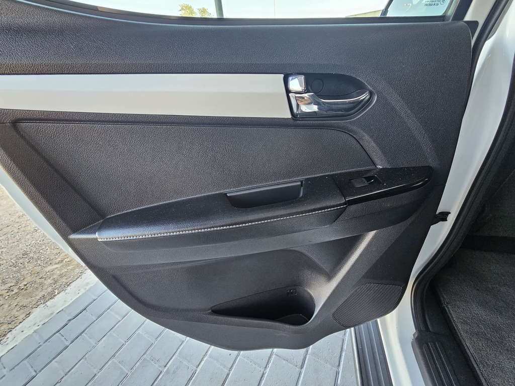 2019 ISUZU D-MAX 300 LX A/T D/C P/U