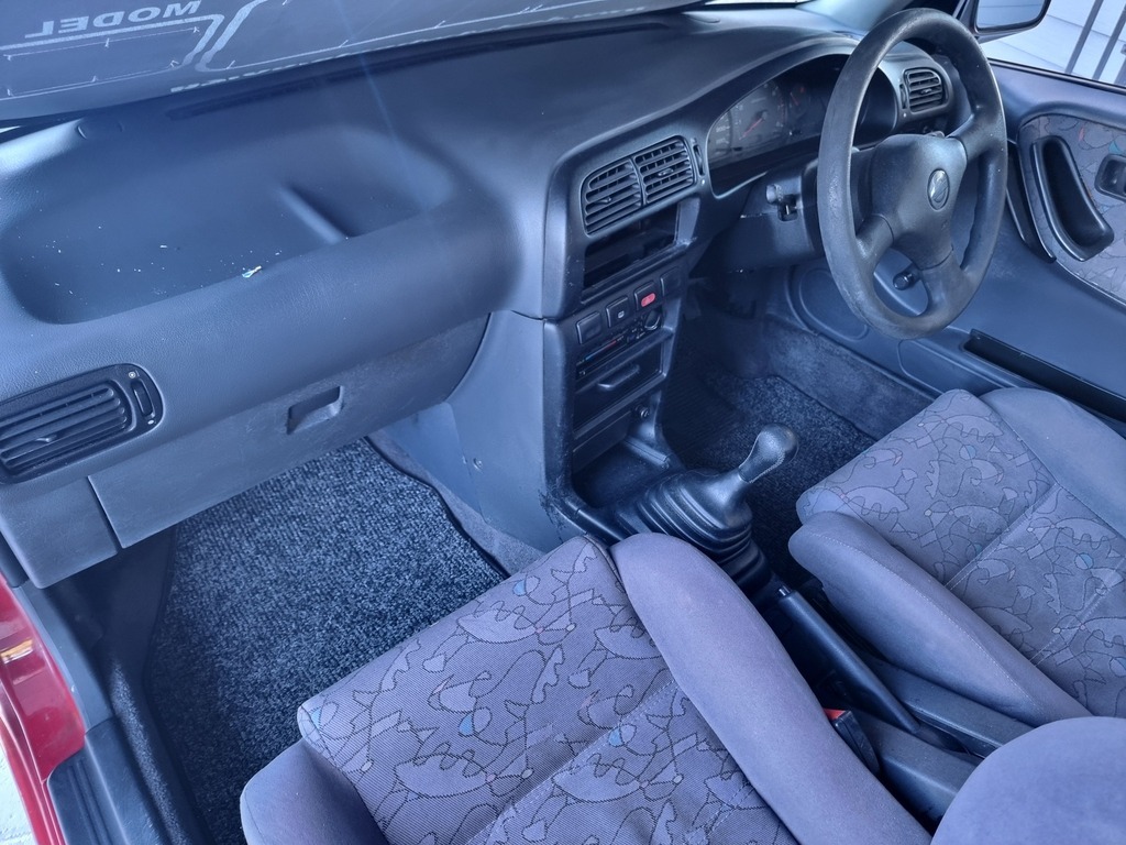1999 NISSAN SENTRA 160 Si A/C