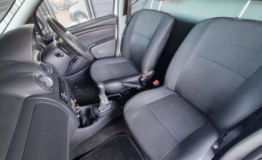 2022 NISSAN NP200 1.6  A/C SAFETY PACK P/U S/C