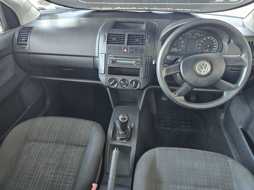 2005 VOLKSWAGEN POLO CLASSIC 1.6 TRENDLINE