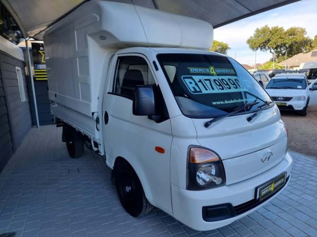 2015 HYUNDAI H100 2.6D F/C C/C