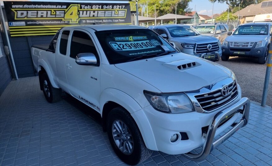2015 TOYOTA HILUX 3.0D-4D LEGEND 45 XTRA CAB P/U