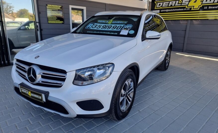 2016 MERCEDES-BENZ GLC 220d
