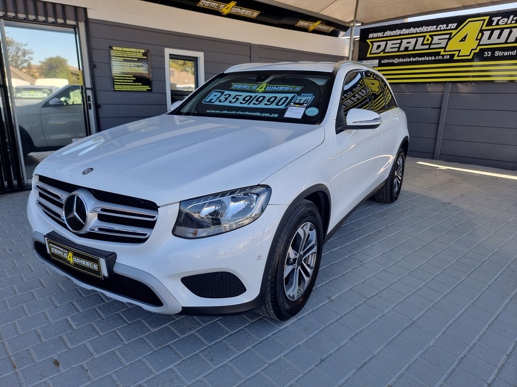2016 MERCEDES-BENZ GLC 220d