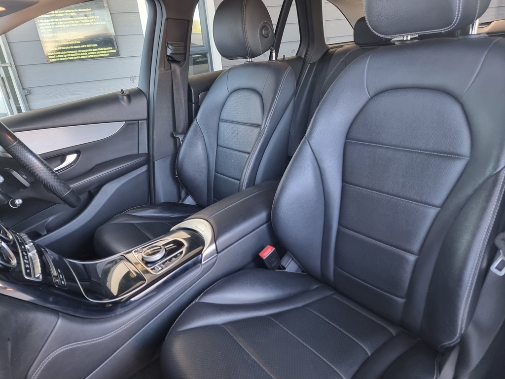 2016 MERCEDES-BENZ GLC 220d