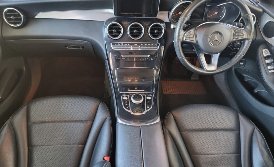 2016 MERCEDES-BENZ GLC 220d