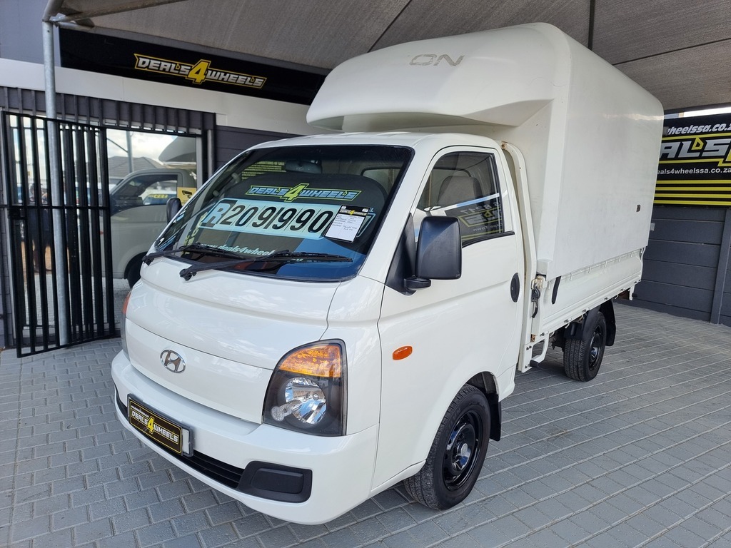 2017 HYUNDAI H100 2.6D F/C D/S