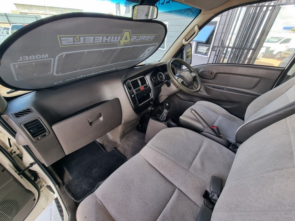 2017 HYUNDAI H100 2.6D F/C D/S