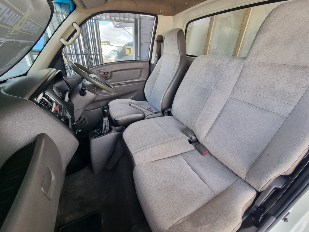 2017 HYUNDAI H100 2.6D F/C D/S