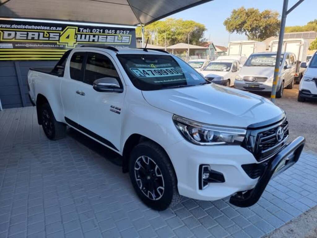 2020 TOYOTA HILUX 2.8 GD-6 RB LEGEND A/T P/U E/CAB