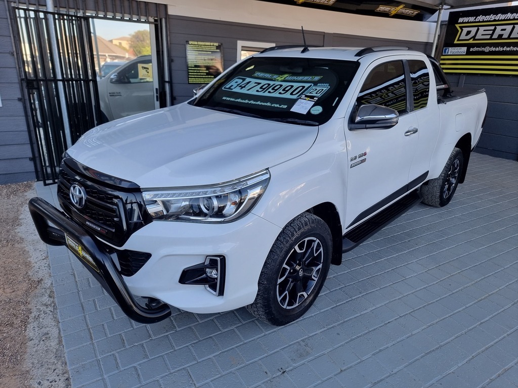 2020 TOYOTA HILUX 2.8 GD-6 RB LEGEND A/T P/U E/CAB