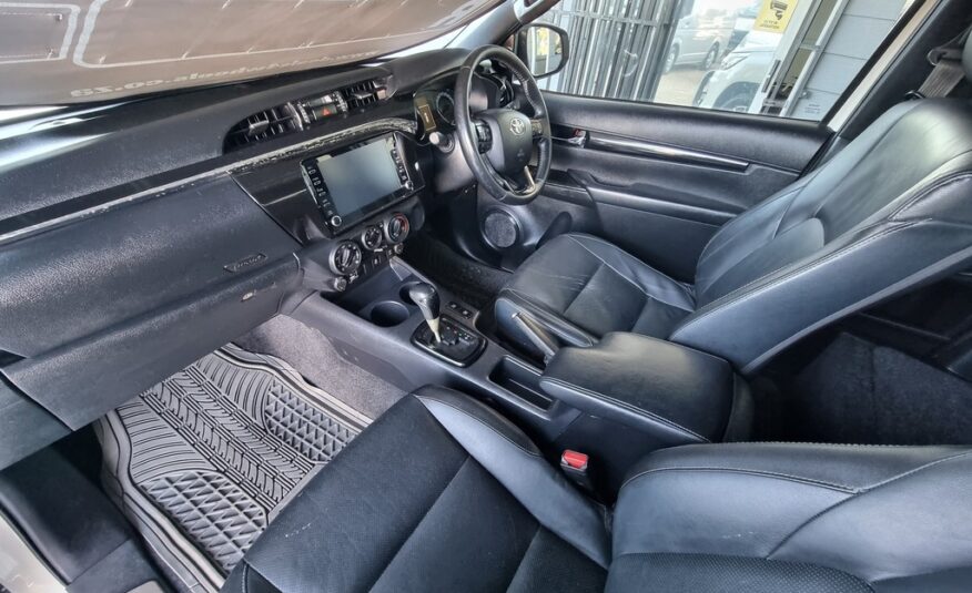 2020 TOYOTA HILUX 2.8 GD-6 RB LEGEND A/T P/U E/CAB