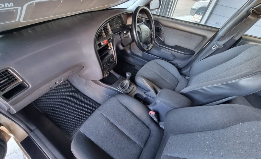 2001 HYUNDAI ELANTRA 1.6 GLS