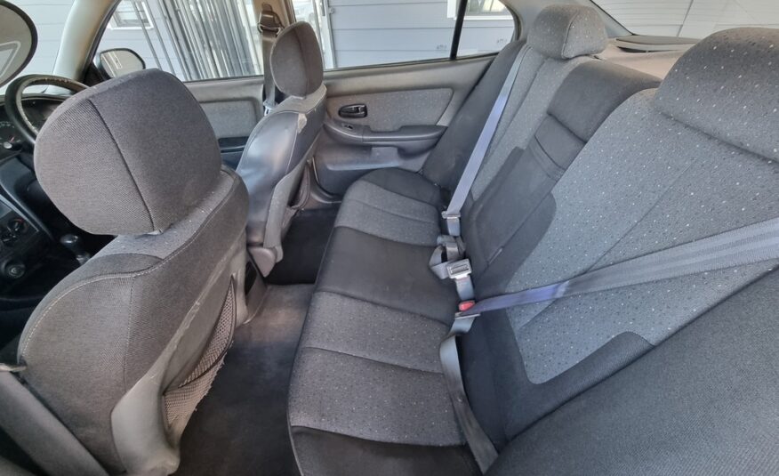2001 HYUNDAI ELANTRA 1.6 GLS