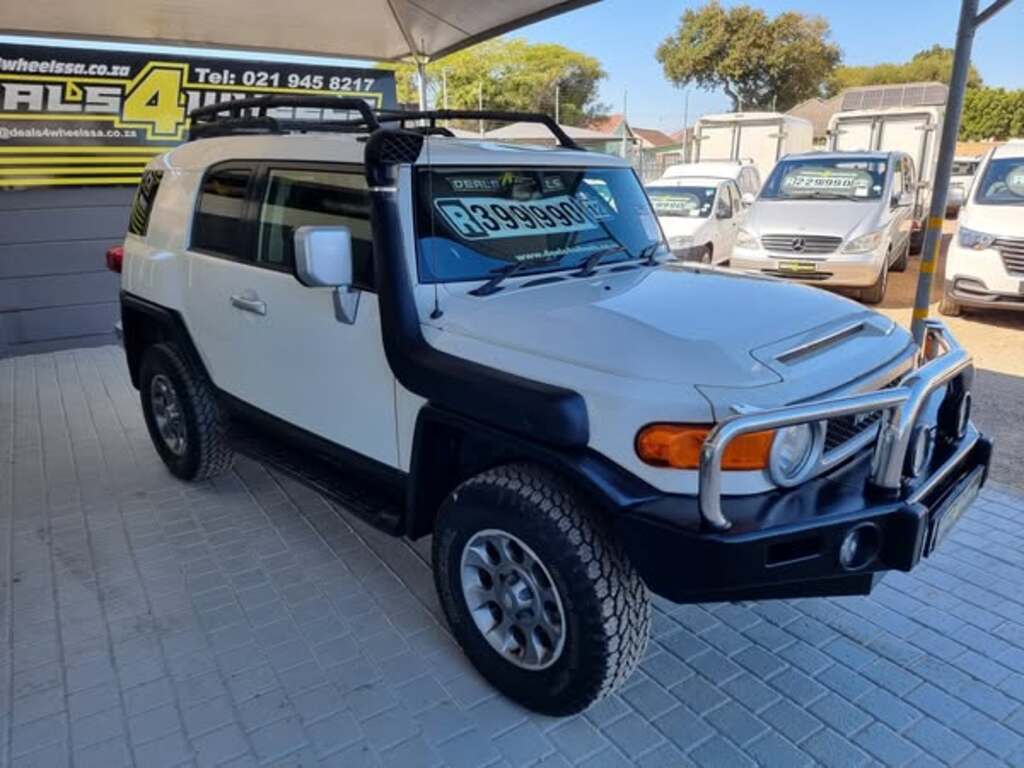 2012 TOYOTA L/CRUISER FJ 4.0 V6 CRUISER