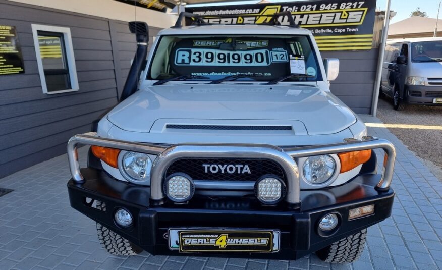 2012 TOYOTA L/CRUISER FJ 4.0 V6 CRUISER