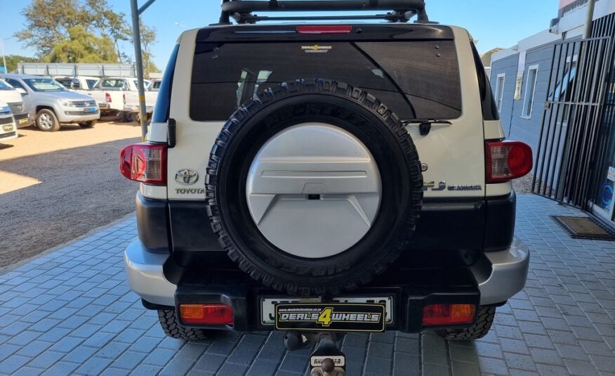 2012 TOYOTA L/CRUISER FJ 4.0 V6 CRUISER