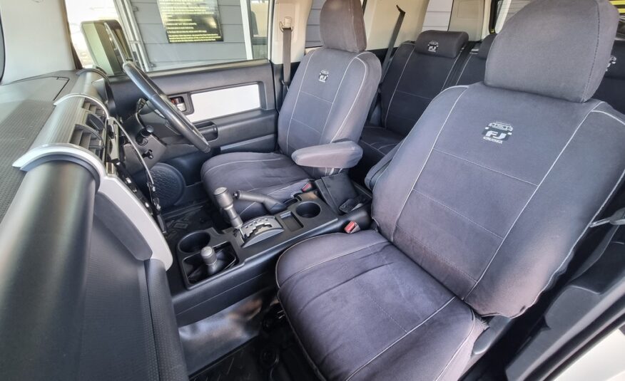 2012 TOYOTA L/CRUISER FJ 4.0 V6 CRUISER