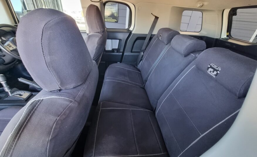 2012 TOYOTA L/CRUISER FJ 4.0 V6 CRUISER