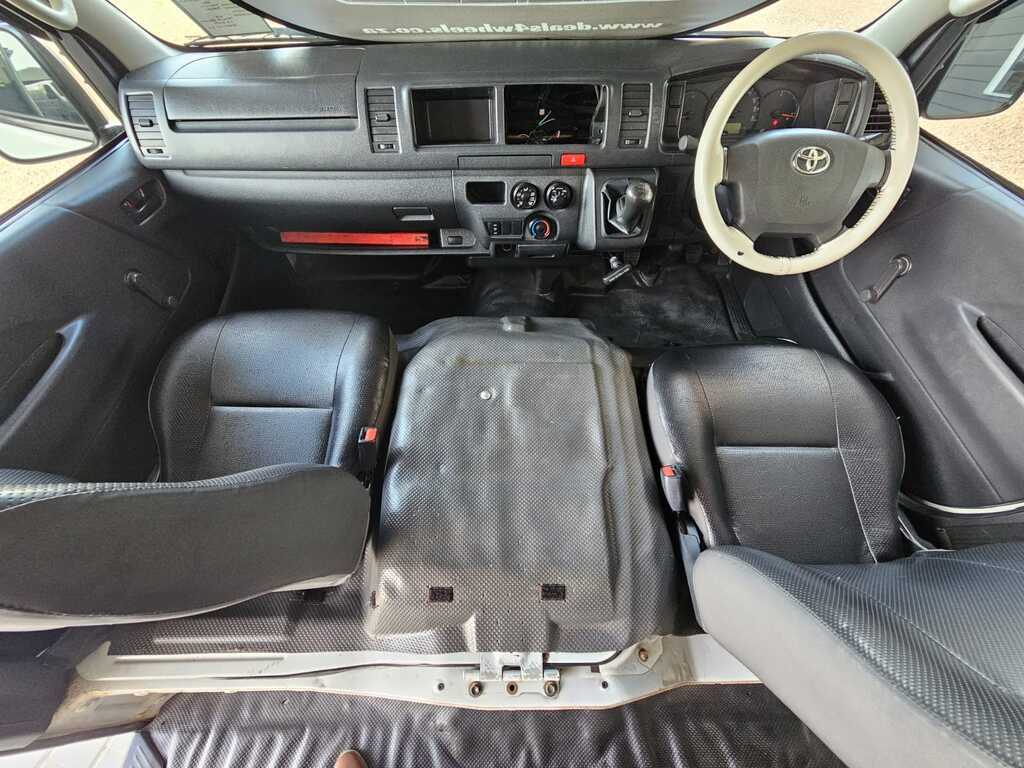 2021 TOYOTA QUANTUM/HIACE 2.5 D-4D SESFIKILE 16s