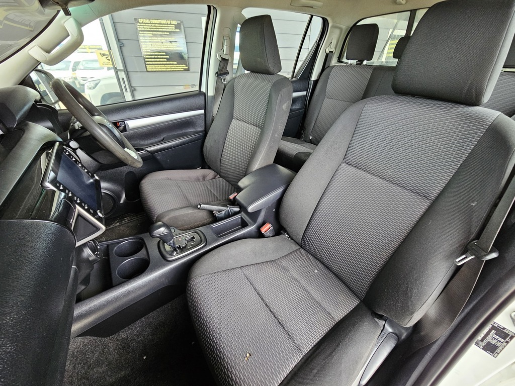 2021 TOYOTA HILUX 2.4 GD-6 RAIDER 4X4 A/T P/U D/C