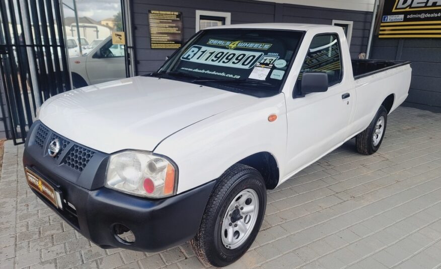 2013 NISSAN HARDBODY NP300 2.0i S LWB (K09/K38) P/U S/C
