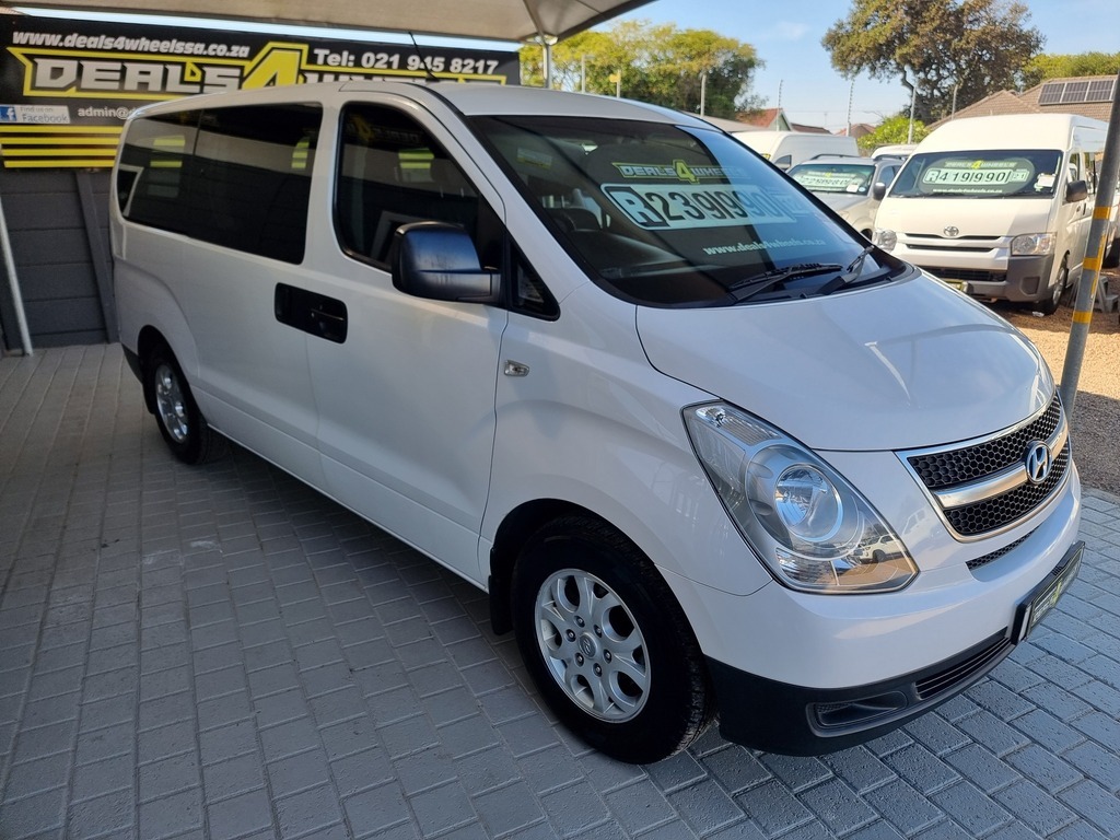 2012 HYUNDAI H-1 2.5 CRDi MULTICAB A/T 6 SEAT