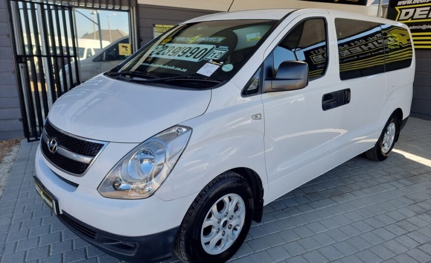 2012 HYUNDAI H-1 2.5 CRDi MULTICAB A/T 6 SEAT
